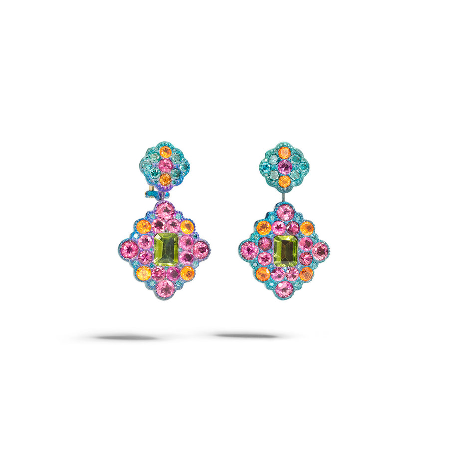 Jardin Secret Earrings "The Mandarin Cat Chases the Mouse in the Rose Garden"