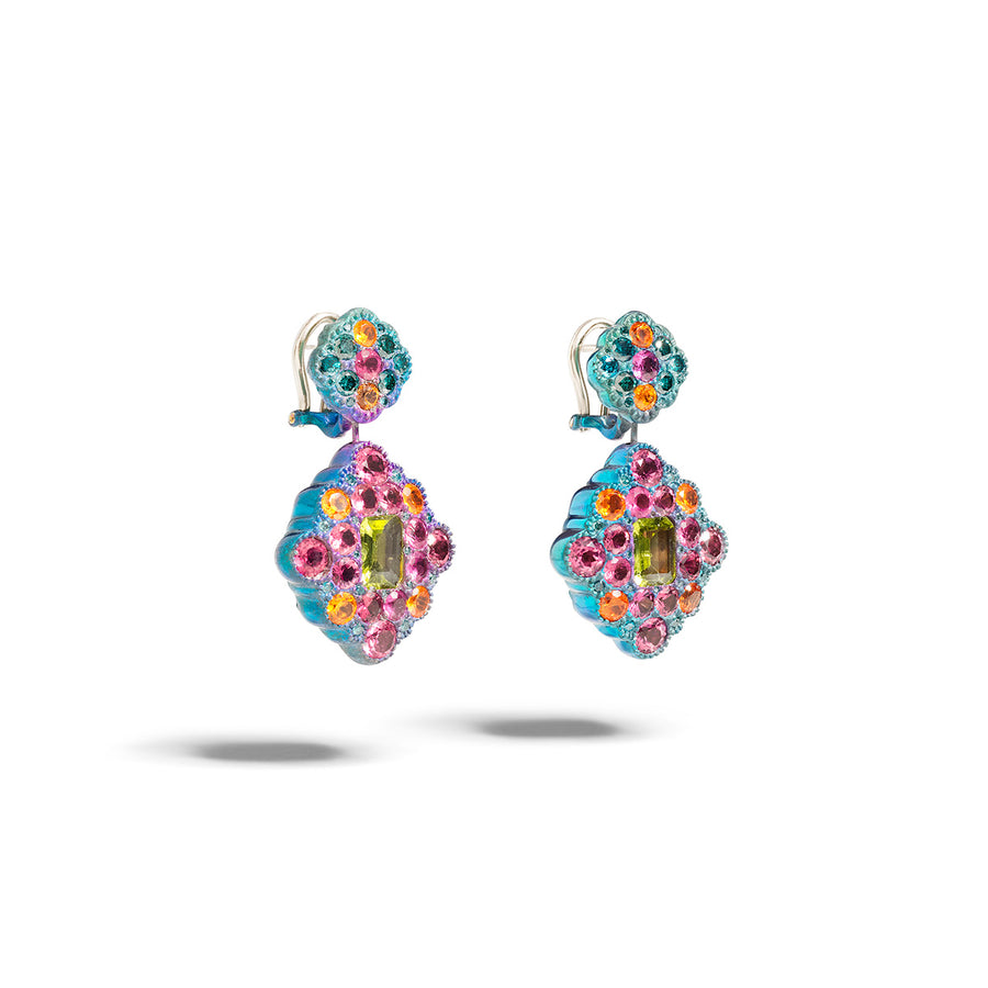 Jardin Secret Earrings "The Mandarin Cat Chases the Mouse in the Rose Garden"