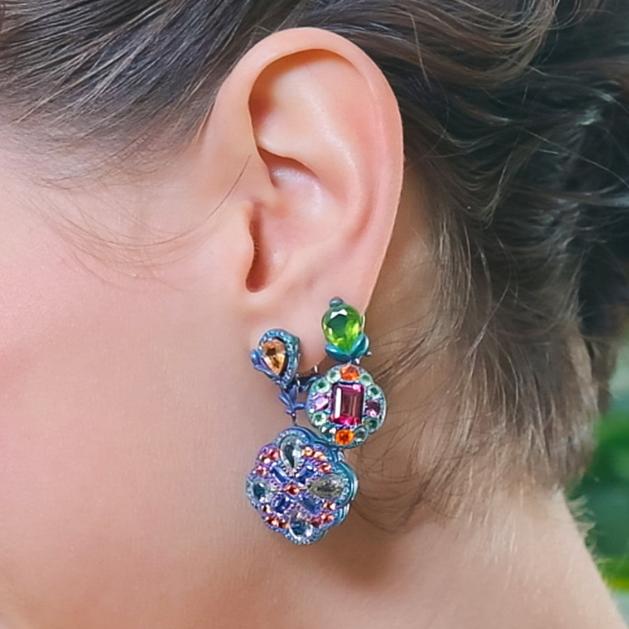 Jardin Secret Earrings "The Bunny Chases the Butterfly"