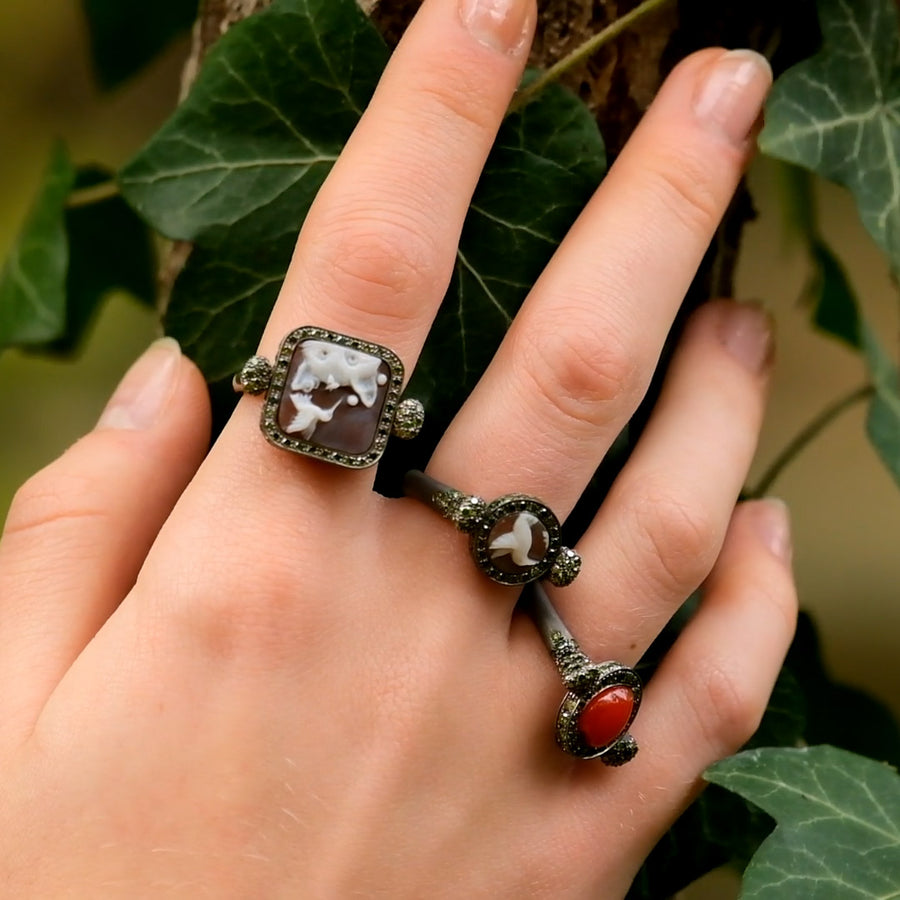 "Joyful Hummingbird" Swivel Ring